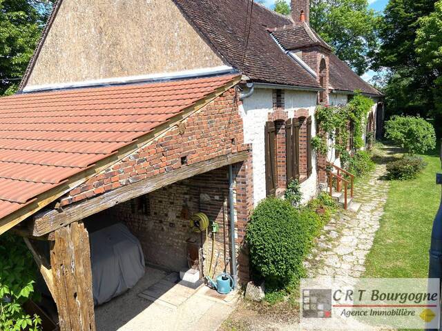 Vente Maison longère 9 pièces 250 m² Toucy 89130