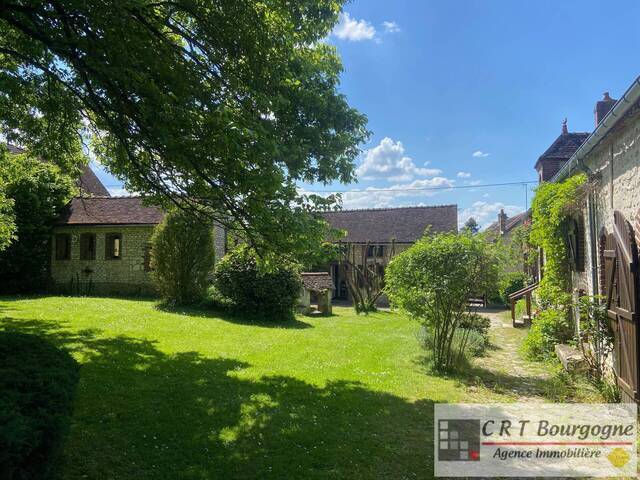 Vente Maison longère 9 pièces 250 m² Toucy 89130