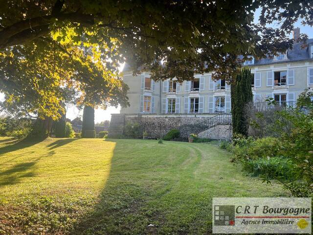 Vente Maison château 12 pièces 370 m² Toucy 89130