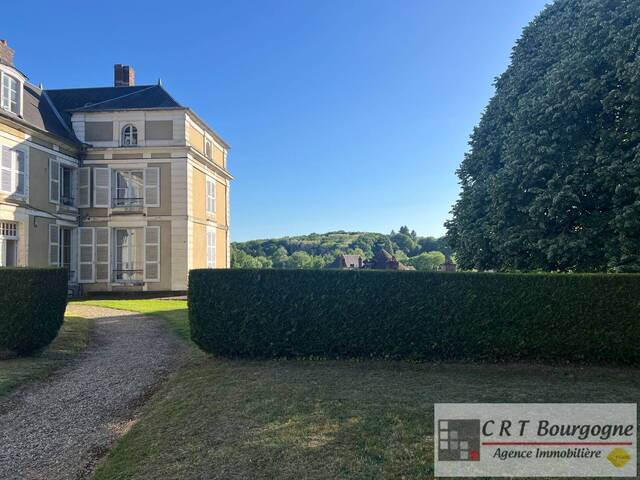 Vente Maison château 12 pièces 370 m² Toucy 89130