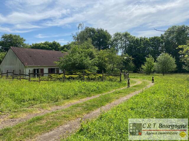 Vente Maison maison individuelle 6 pièces 104.84 m² Toucy 89130