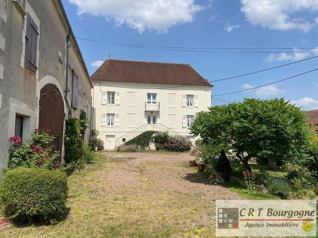 Vente Maison maison ancienne 7 pièces 215 m² Ouanne 89560
