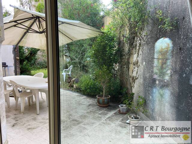 Vente Maison maison ancienne 7 pièces 215 m² Ouanne 89560