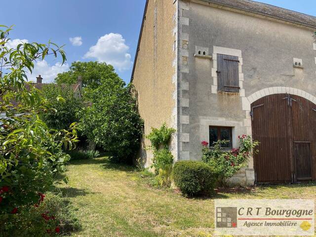 Vente Maison maison ancienne 7 pièces 215 m² Ouanne 89560