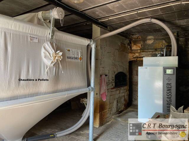 Vente Maison maison ancienne 7 pièces 215 m² Ouanne 89560