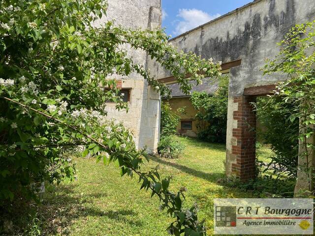 Vente Maison maison ancienne 7 pièces 215 m² Ouanne 89560
