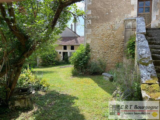 Vente Maison maison ancienne 7 pièces 215 m² Ouanne 89560