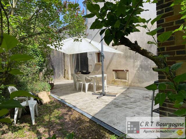 Vente Maison maison ancienne 7 pièces 215 m² Ouanne 89560