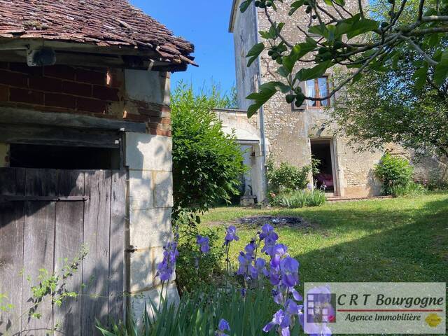 Vente Maison maison ancienne 7 pièces 215 m² Ouanne 89560