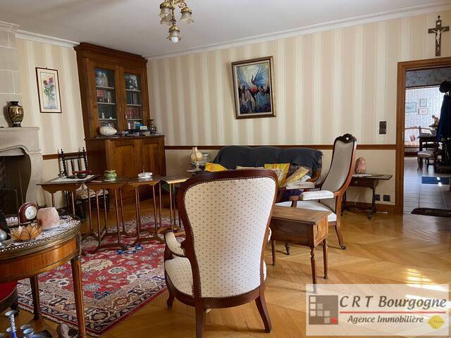 Vente Maison maison ancienne 7 pièces 215 m² Ouanne 89560