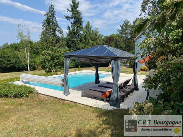 Vente Maison corps de ferme 7 pièces 223 m² Toucy 89130