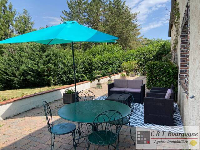 Vente Maison corps de ferme 7 pièces 223 m² Toucy 89130