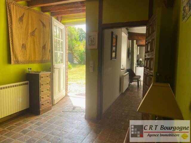 Vente Maison corps de ferme 7 pièces 223 m² Toucy 89130