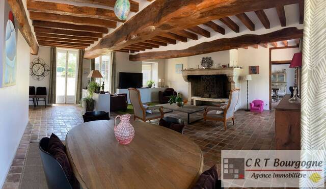 Vente Maison corps de ferme 7 pièces 223 m² Toucy 89130