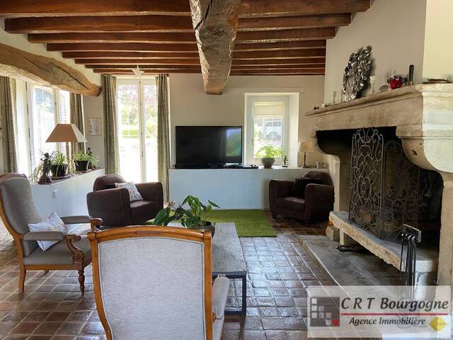 Vente Maison corps de ferme 7 pièces 223 m² Toucy 89130