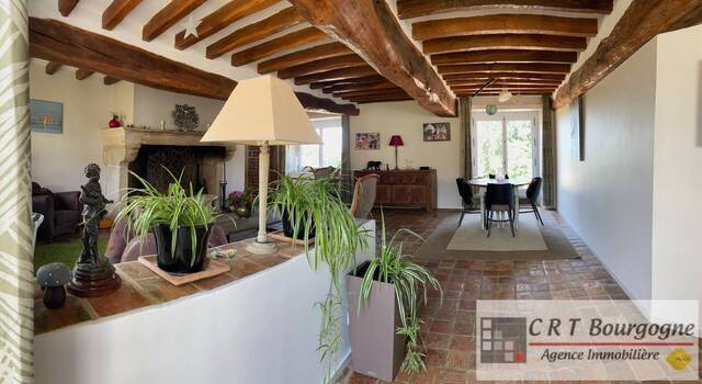 Vente Maison corps de ferme 7 pièces 223 m² Toucy 89130