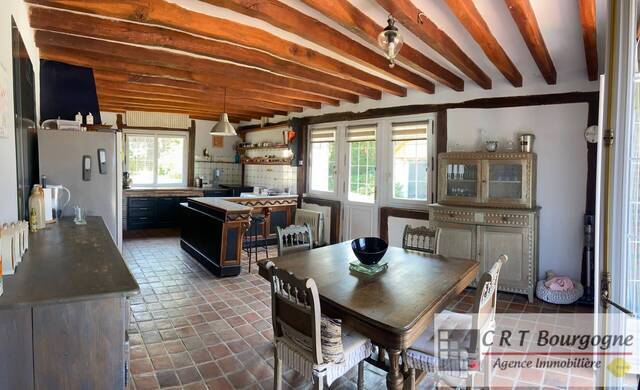 Vente Maison corps de ferme 7 pièces 223 m² Toucy 89130