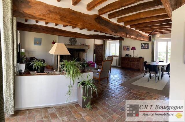 Vente Maison corps de ferme 7 pièces 223 m² Toucy 89130
