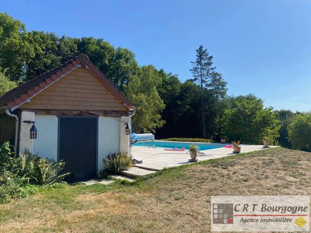 Vente Maison corps de ferme 7 pièces 223 m² Toucy 89130