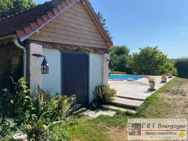 Vente Maison corps de ferme 7 pièces 223 m² Toucy 89130