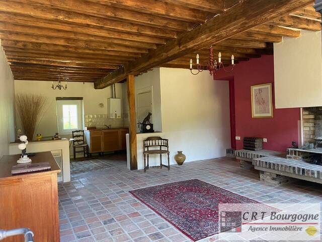 Vente Maison corps de ferme 7 pièces 223 m² Toucy 89130