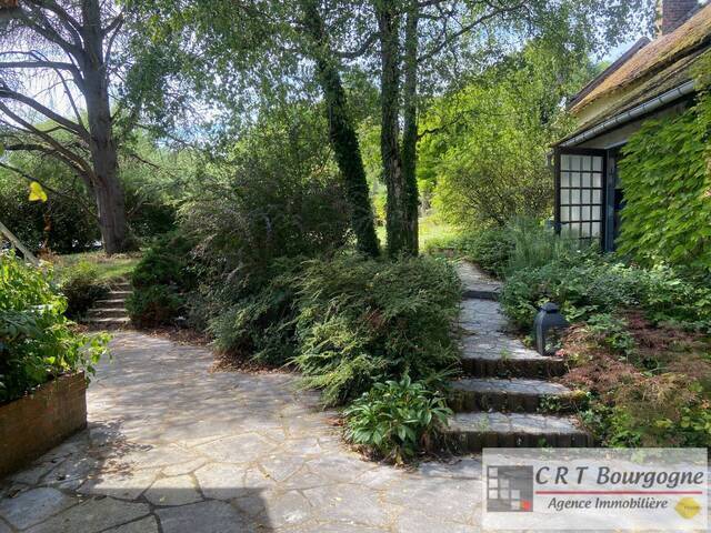 Vente Maison maison ancienne 7 pièces 164 m² Toucy 89130