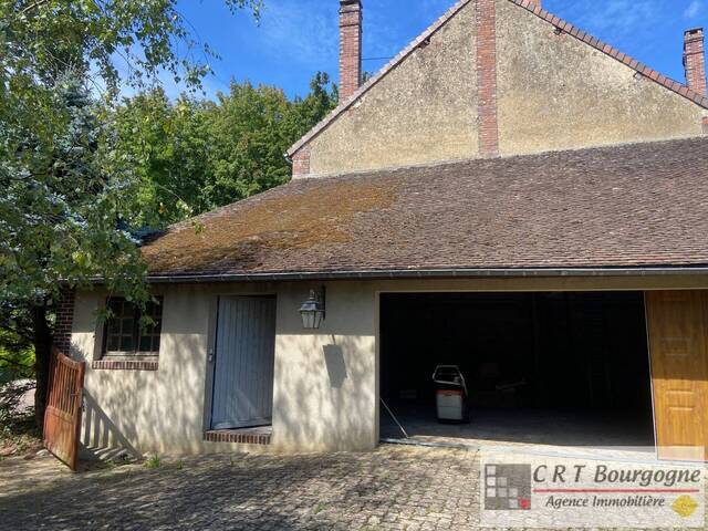 Vente Maison maison ancienne 7 pièces 164 m² Toucy 89130