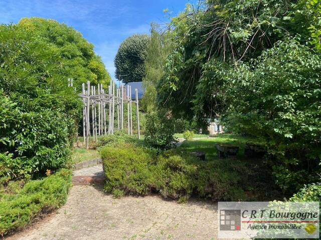 Vente Maison maison ancienne 7 pièces 164 m² Toucy 89130