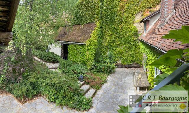 Vente Maison maison ancienne 7 pièces 164 m² Toucy 89130