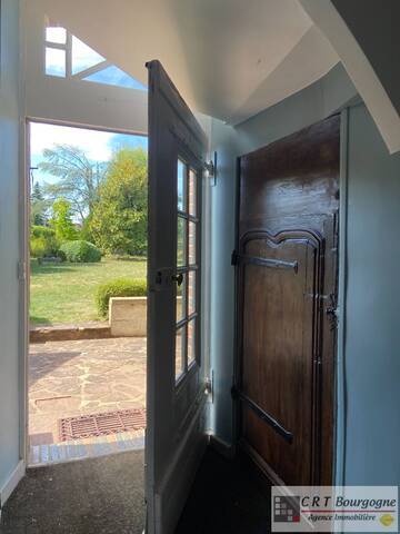 Vente Maison maison ancienne 9 pièces 247.5 m² Toucy 89130