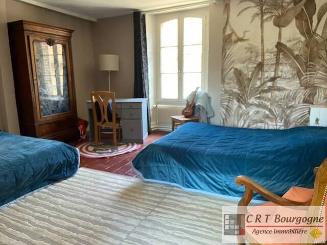 Vente Maison maison ancienne 9 pièces 247.5 m² Toucy 89130