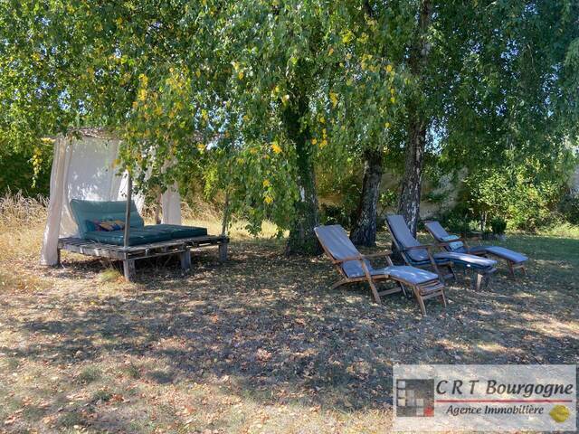 Vente Maison maison ancienne 9 pièces 247.5 m² Toucy 89130