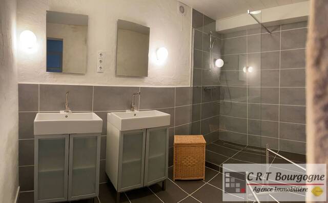 Vente Maison propriété 8 pièces 240 m² Toucy 89130