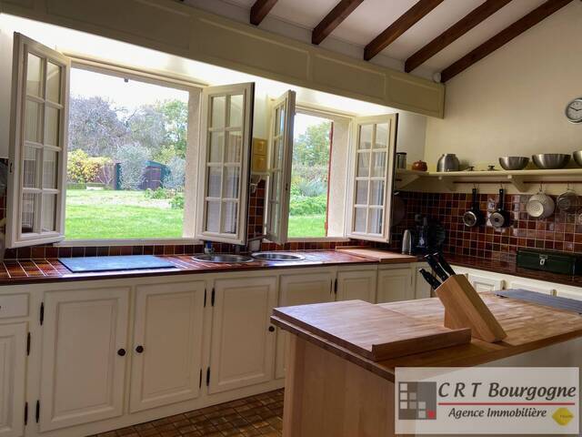 Vente Maison propriété 8 pièces 240 m² Toucy 89130