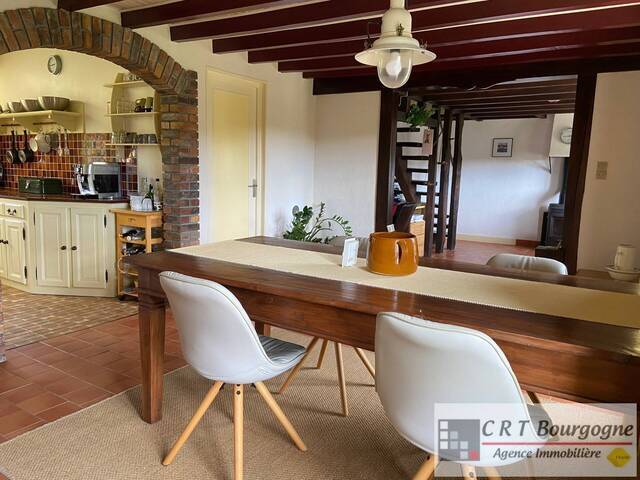 Vente Maison propriété 8 pièces 240 m² Toucy 89130