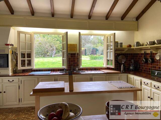 Vente Maison propriété 8 pièces 240 m² Toucy 89130