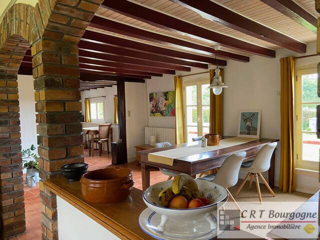 Vente Maison propriété 8 pièces 240 m² Toucy 89130