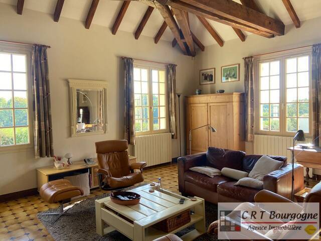 Vente Maison propriété 8 pièces 240 m² Toucy 89130