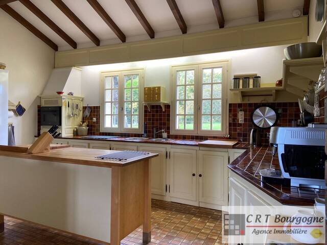 Vente Maison propriété 8 pièces 240 m² Toucy 89130