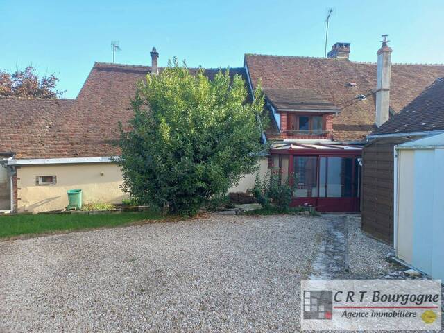 Vente Maison maison ancienne 4 pièces 75 m² Toucy 89130