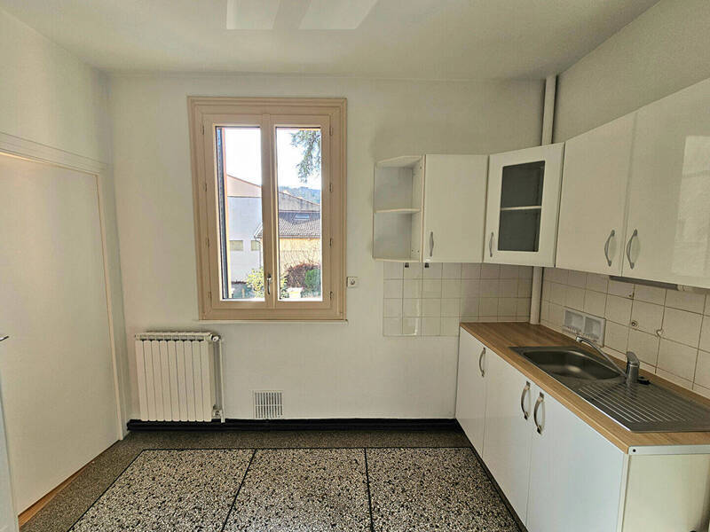 Location appartement 3 pièces 53 m² à Aubière 63170 - 640 €