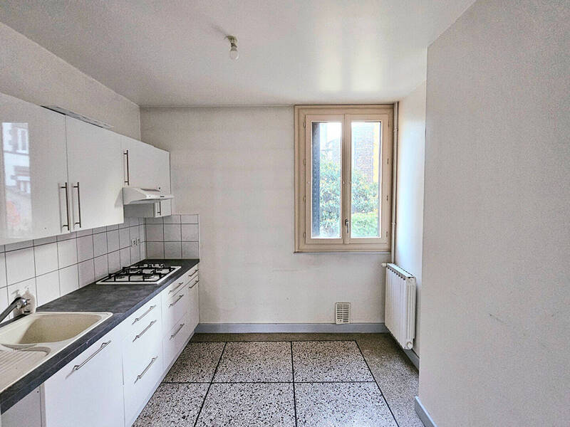 Rent apartment appartement 2 rooms 43 m² in Aubière 63170 - 600 €