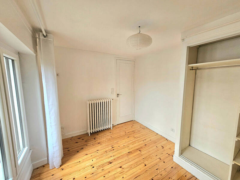 Rent apartment appartement 2 rooms 47 m² in Clermont-Ferrand 63000 - 650 €