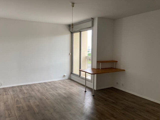 Rent apartment appartement 1 room 33.3 m² in Beaumont 63110 - 460 €