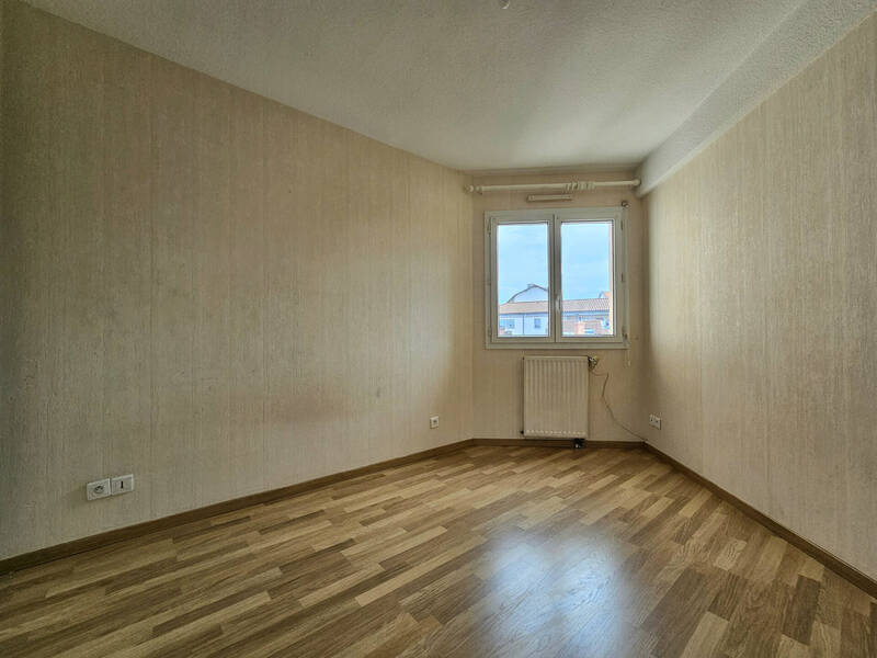 Rent apartment appartement 4 rooms 91 m² in Clermont-Ferrand 63100 - 920 €