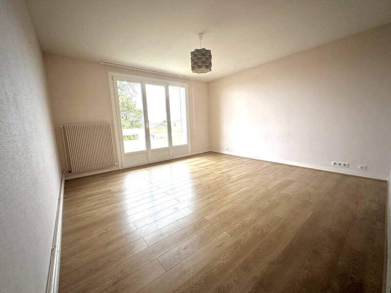 Rent apartment appartement 2 rooms 53.39 m² in Beaumont 63110 - 649 €