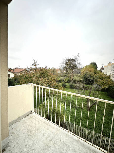 Rent apartment appartement 2 rooms 53.39 m² in Beaumont 63110 - 649 €