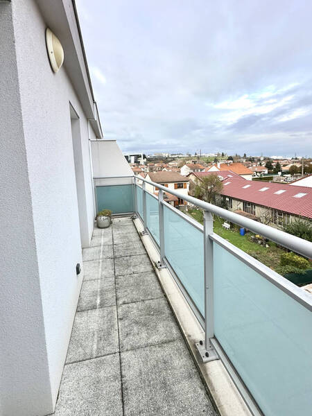 Rent apartment appartement 4 rooms 101.9 m² in Aubière 63170 - 1 077 €