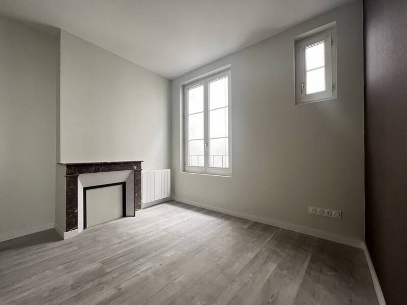 Location appartement 4 pièces 61 m² à Clermont-Ferrand 63000 - 840 €