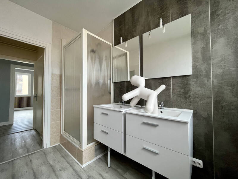 Rent apartment appartement 3 rooms 64 m² in Clermont-Ferrand 63000 - 736 €